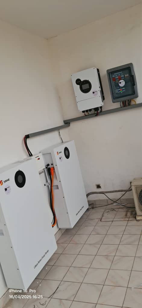 ⚡ INSTALLATION RÉSIDENTIEL SOLAIRE BACKUP À LENDI – 4KVA – 5kWh – 2.2kWc